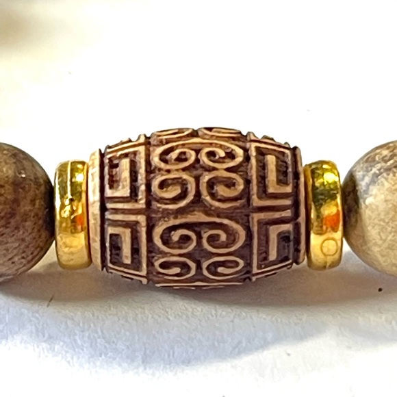 Sandalwood Lucky Cloud Bracelet Round Beaded Stretchy Bracelet Healing Bracelet - Picture 2 of 6